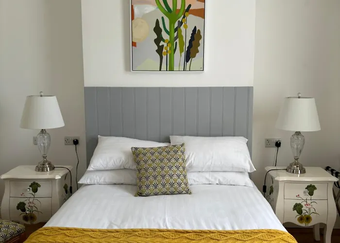 بيت ضيافة Racecourse View ليستول